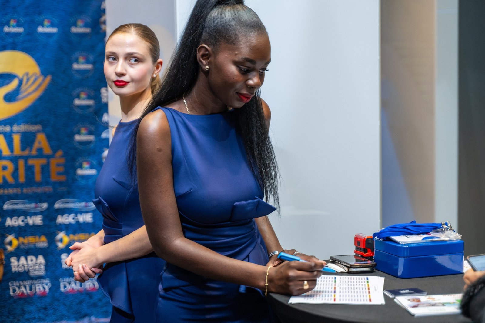 benevole-gala-sensibilisation-autisme-cedestone